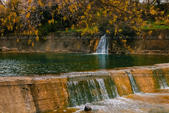 Загородный водный пейзаж. Редакционное фото, фотограф Елена Палагута / Фотобанк Лори