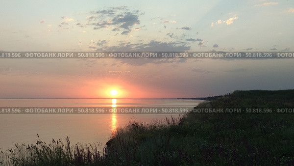Закат над Азовским  морем в степной местности. Стоковое фото, фотограф Мария Сергеева / Фотобанк Лори