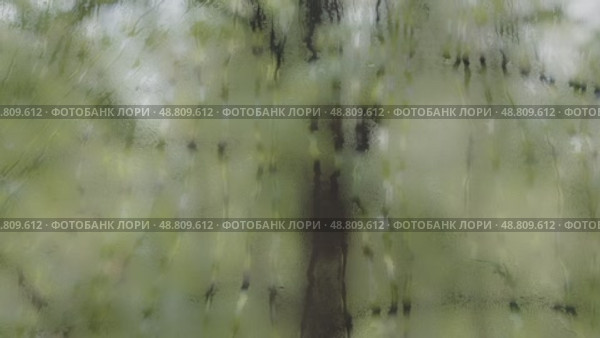Запотевшее окно с потёками. Стоковое видео, видеограф Семён Прудий / Фотобанк Лори
