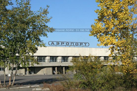 Здание аэропорта Чита (2005 год). Редакционное фото, фотограф Ирина Терентьева / Фотобанк Лори