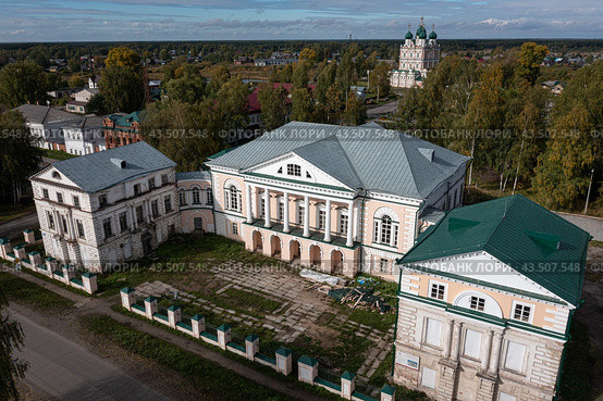 Здание "Дом Пьянковых" в Сольвычегорке Архангельской области (2022 год). Стоковое фото, фотограф Николай Гернет / Фотобанк Лори