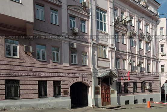Здание на 2-м Колобовском переуле, дом 7, Москва (2018 год). Редакционное фото, фотограф Дмитрий Неумоин / Фотобанк Лори