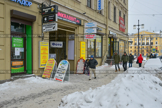 Зимний Санкт-Петербург. На улицах города - переулок Гривцова около Сенной площади (2019 год). Редакционное фото, фотограф Александр Алексеев / Фотобанк Лори