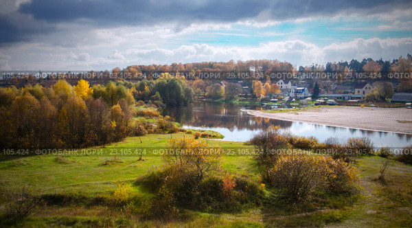 Золотая осень. Река Березина. Борисов. Беларусь. (2014 год). Стоковое фото, фотограф Писаревский Владислав / Фотобанк Лори