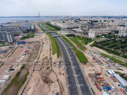 ЗСД на Васильевском острове между гостиницей Park Inn by Radisson Прибалтийская и ЖК Светлый мир "Я - Романтик". Морская набережная. Санкт-Петербург (2017 год). Редакционное фото, фотограф Кекяляйнен Андрей / Фотобанк Лори