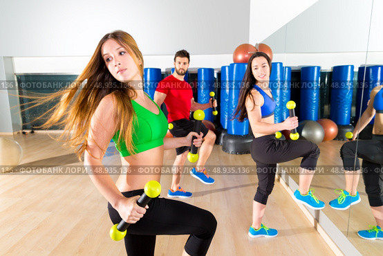 zumba dance cardio people group training at fitness gym workout exercise. Стоковое фото, агентство Ingram Publishing / Фотобанк Лори